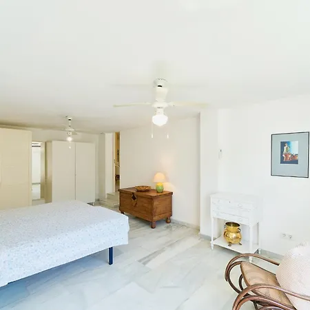Lunamar Jardin 4hab 公寓 *