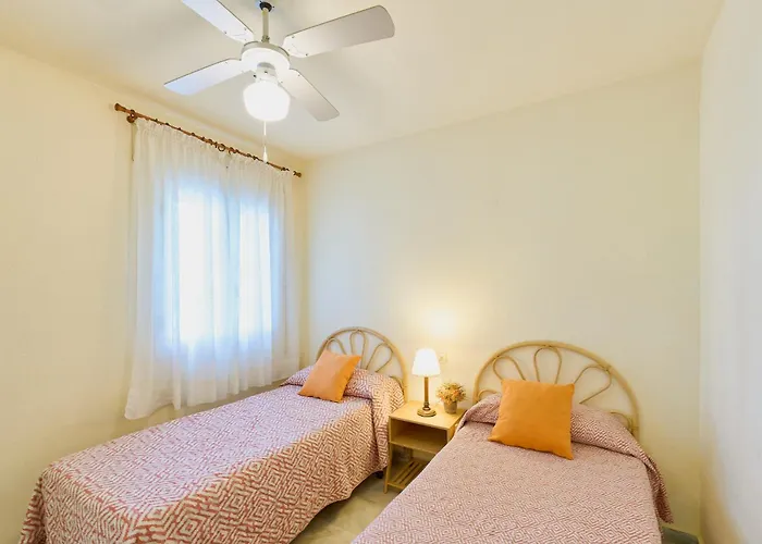 Lunamar Jardin 4hab شقة *