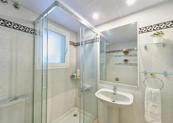 Lunamar Jardin 4hab شقة