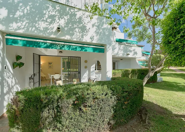 Lunamar Jardin 4hab شقة *