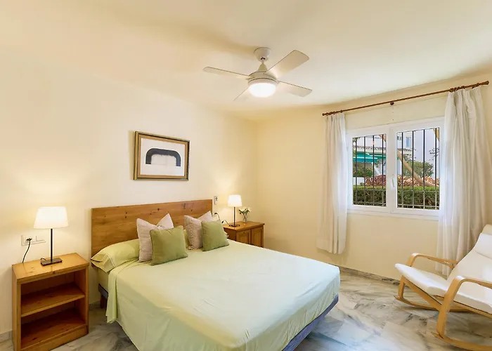 Lunamar Jardín 4hab Apartamento